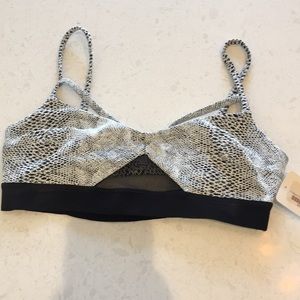 Alo Yoga Keyhole bralette/sports bra